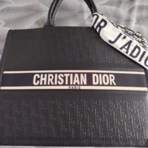 christian dior hand bad